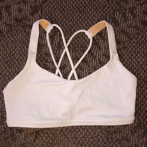 Lululemon free to be bra (x4) - Picture 7 of 8